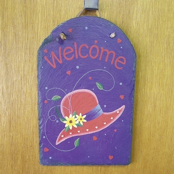Red Hat Society Slate Welcome Sign, Purple w/ Hearts & Flowers, Handpainted - Picture 1 of 5